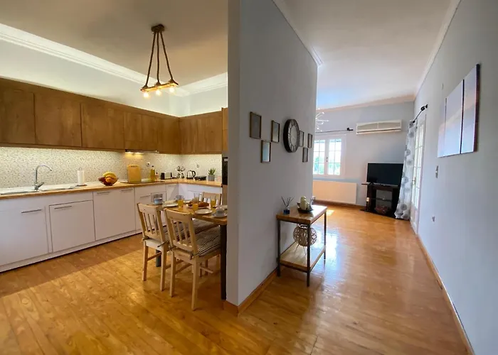 Coro Cozy House